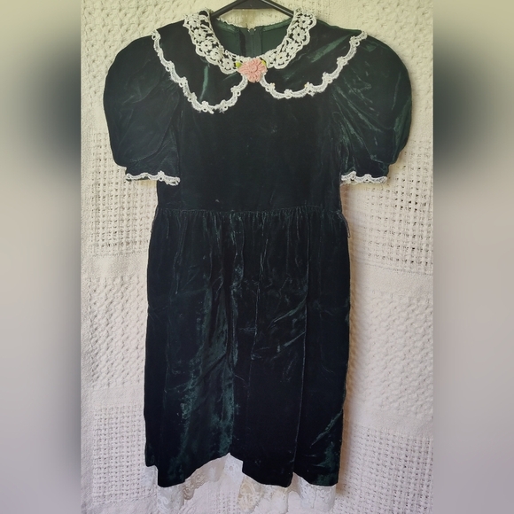 Gunne Saxe Velvet Puff Sleeve Dress Peter Pan Collar Dark Green Lace Trim - Picture 2 of 13